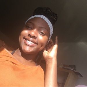 Meet your Posher, Kamilah